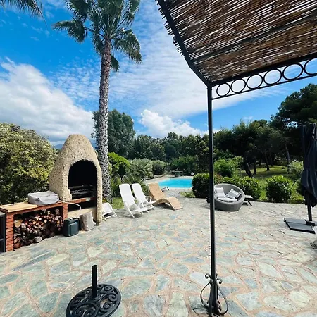 4 Pieces A Avec Piscine, Jardin Et Terrasses, A 1 Km De La - Fr-1-63-367 * Calvi (Corsica)